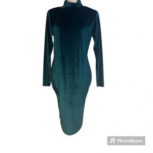 Pretty little thing velvet midi dress